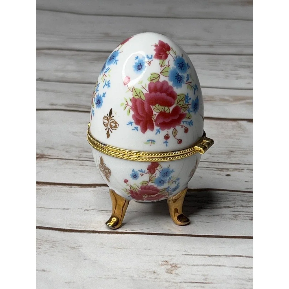 Porcelain Egg‎ Trinket Box White Floral Hinged Footed 4.25in